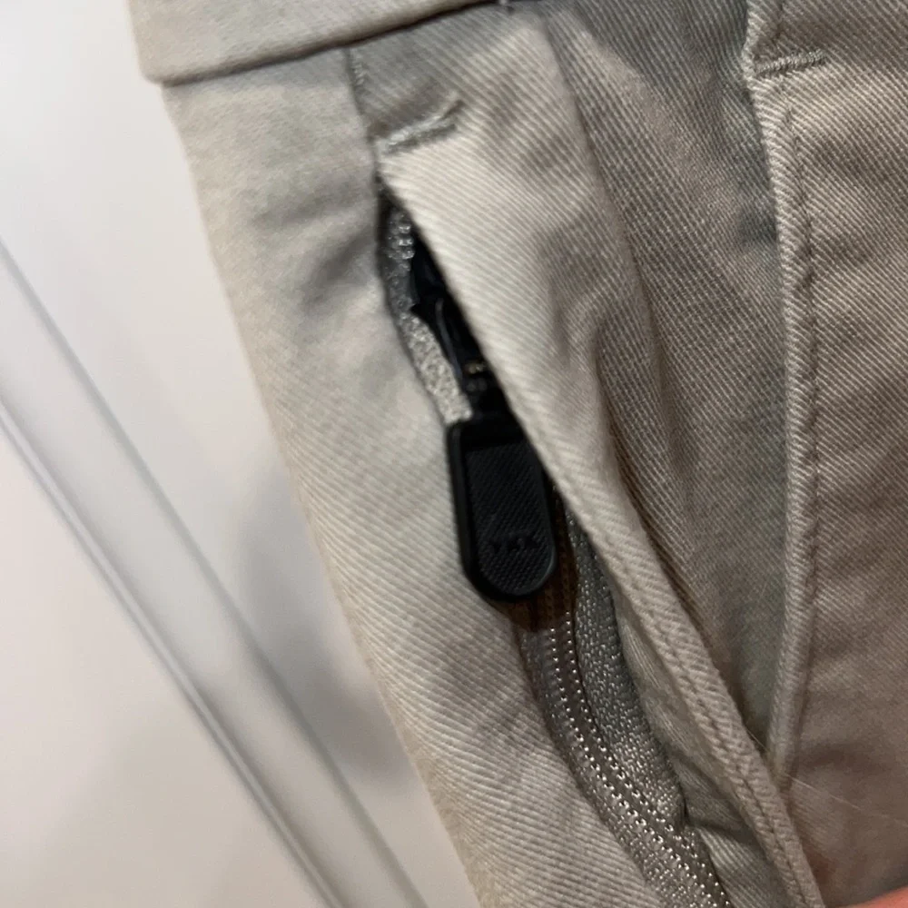 Dockers khakis men
